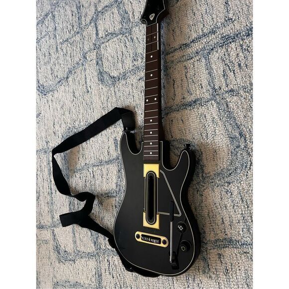 Guitar Hero Live Wireless Guitar 0000654 Xbox One PS3 PS4 Xbox 360 0130-03M - Picture 1 of 3